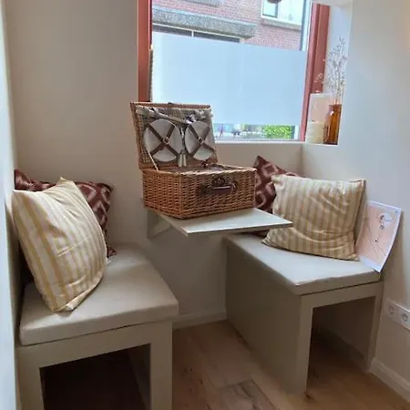 Cosy *